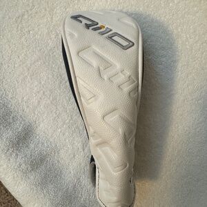 TAYLOR MADE HYBIRD COVER